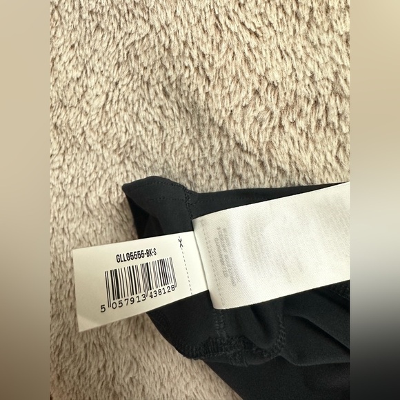 Gymshark x Whitney Simmons black high waisted butt scrunch leggings with mesh S - Picture 8 of 12